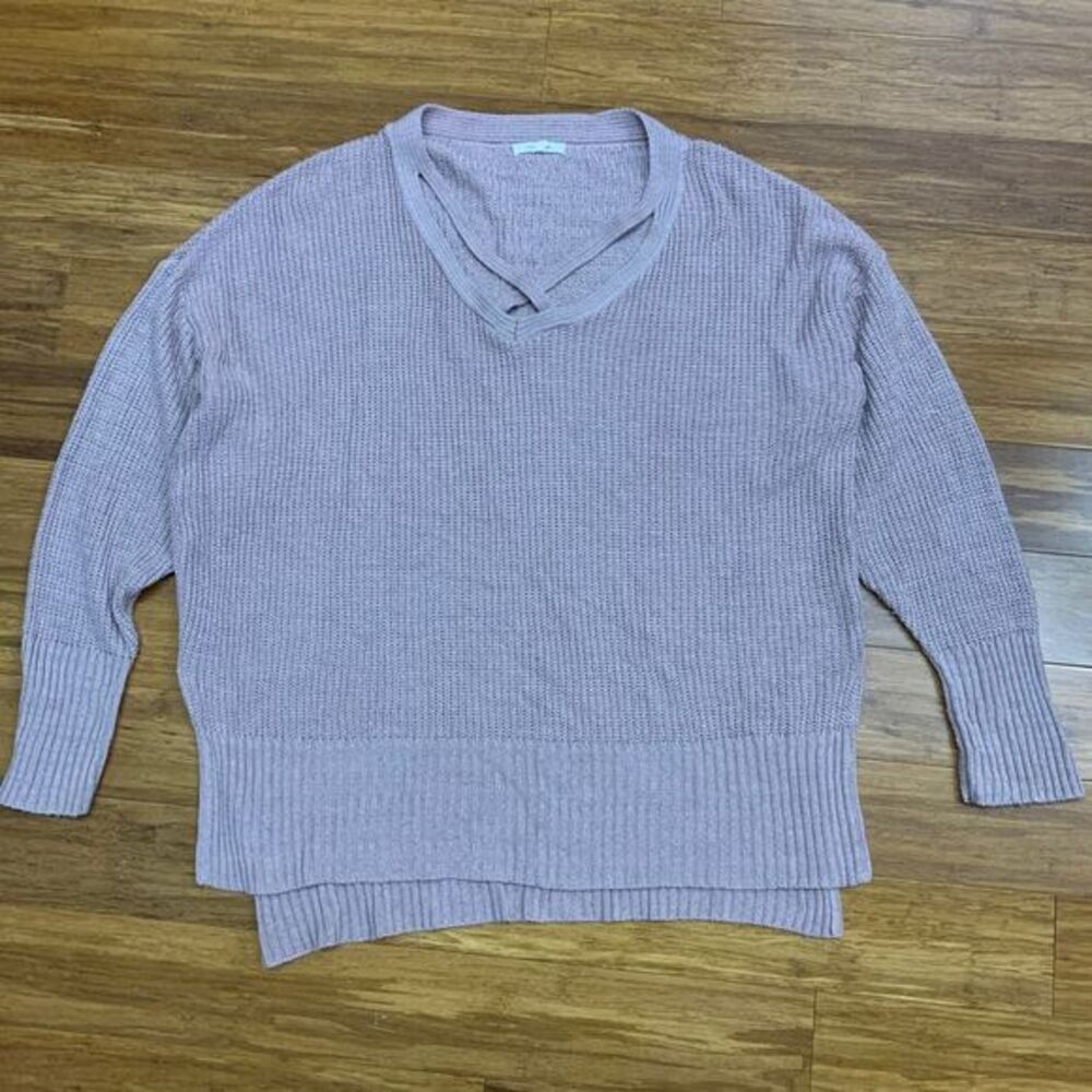 3 for $20! Women’s size Large oversize blue sweater Maurices V-Neck Sweater
